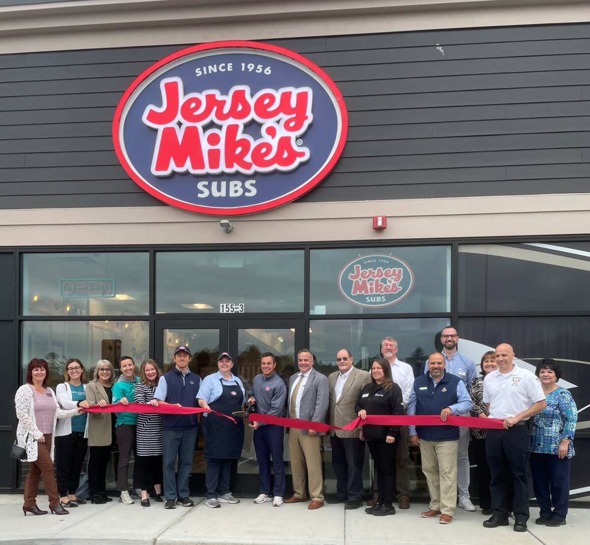 Chamber of Commerce holds ribbon cutting for Jersey Mike’s Subs