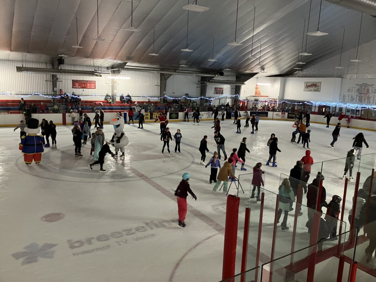 Rochester Arena to host Holiday Public Skate on Saturday, December 21